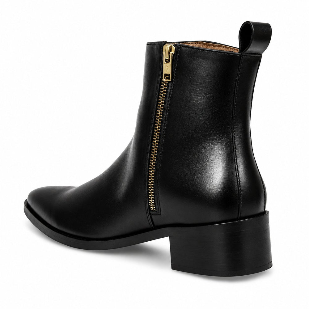 Taj Handcrafted Monarch Chelsea Black